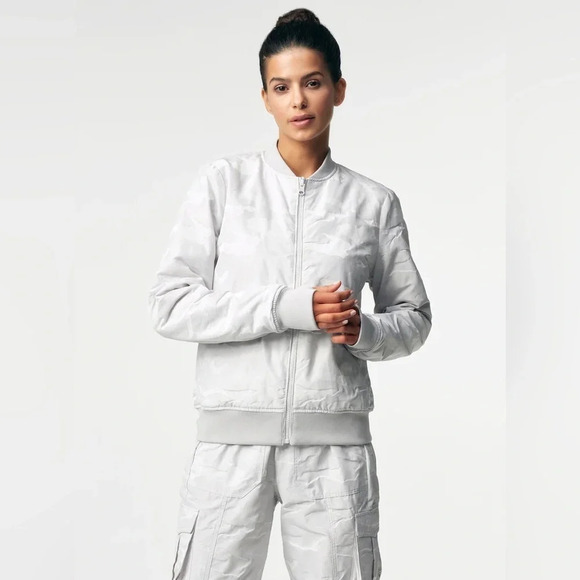 NWT Blanc Noir CAMO REVERSIBLE BOMBER Light gray camo - Picture 16 of 16